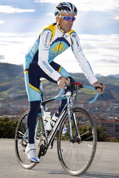 La primera mañana de Zubeldia como corredor de Astana