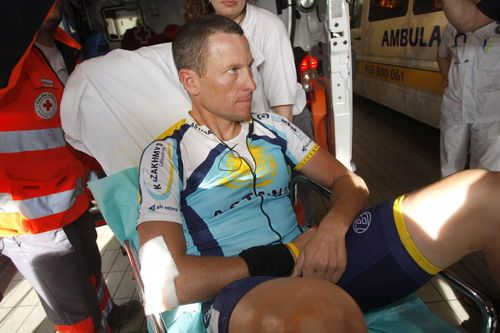 Vuelta a Castilla y León: 1ª etapa: Sobrino levanta los brazos y Armstrong se va al suelo