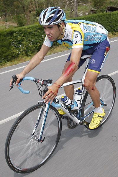 Video: Dani Navarro tras su caída en la Vuelta al País Vasco