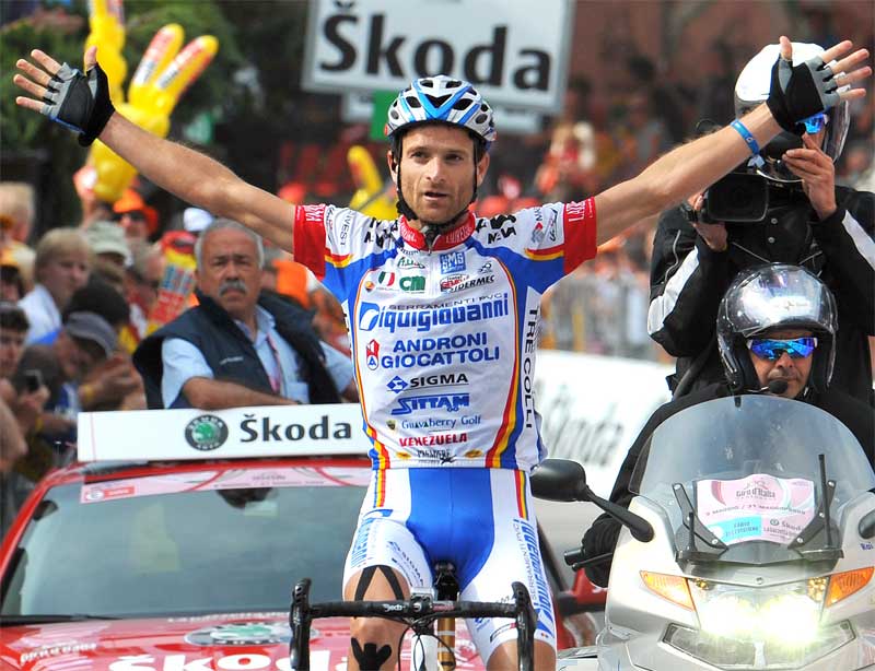 Giro 09: 18ª etapa, Scarponi hace bien los deberes