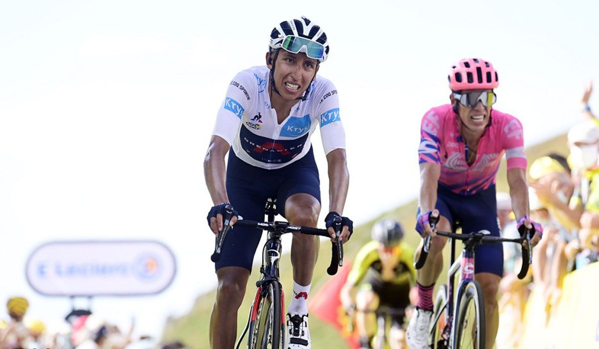 Egan Bernal se dejó 38" respecto a Rogluc y Pogacar en la cima de Puy Mary