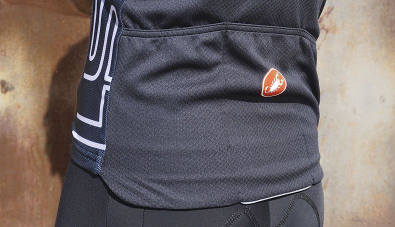 3 Detalle maillot 2 web 3 Detalle maillot 2 web
