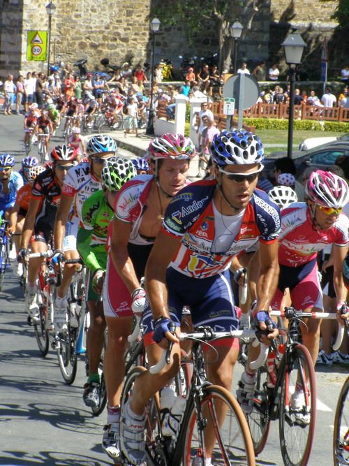Fotos Klasika de Ordizia. Jaume Rovira se impone a Joaquim Rodríguez