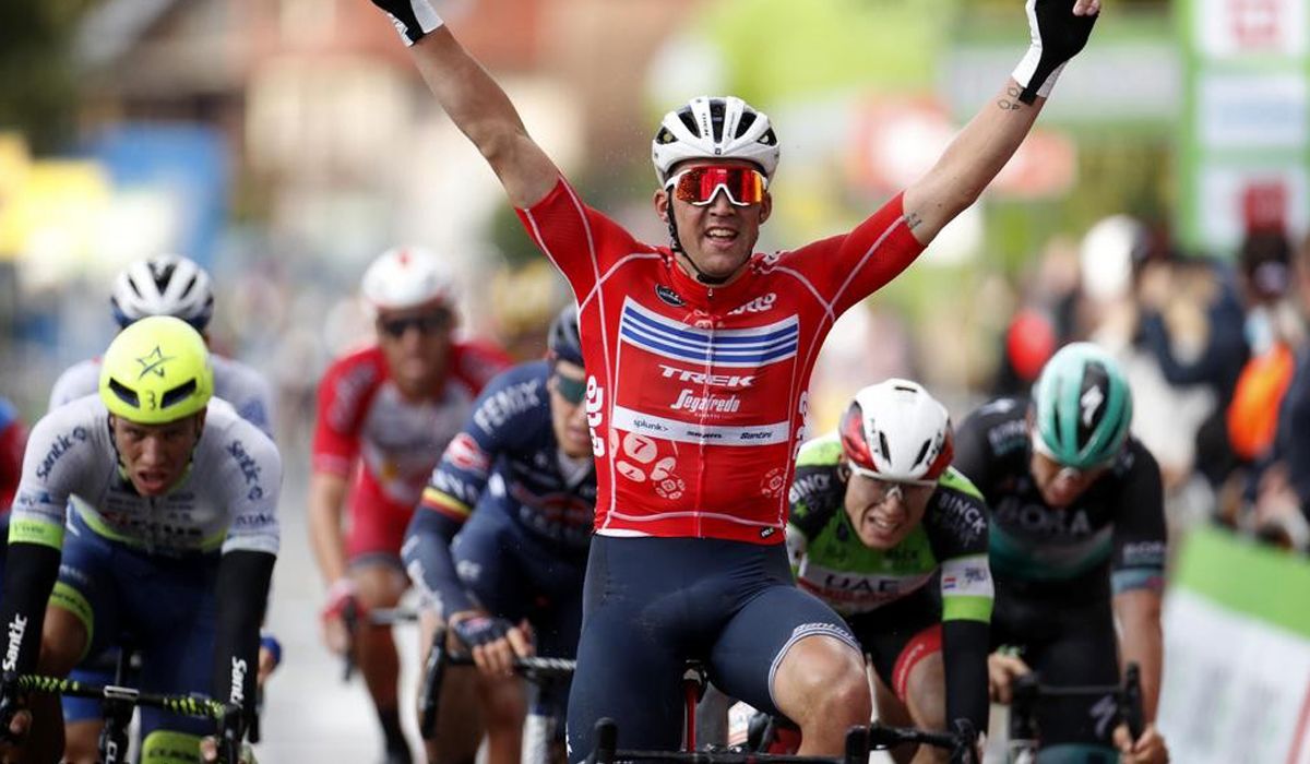 BinckBank Tour: victoria al sprint y liderato para Mads Pedersen
