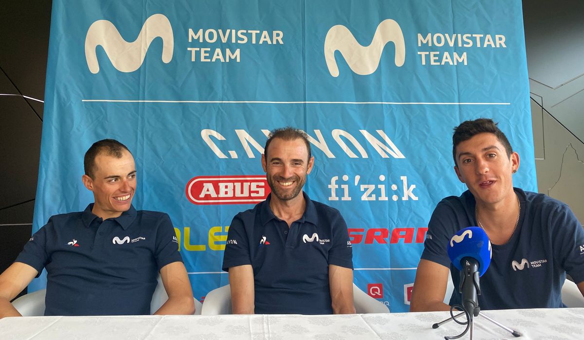 Enric Mas, Alejandro Valverde y Marc Soler, en la rueda de prensa previa al inicio de la Vuelta. Foto. Movistar Team