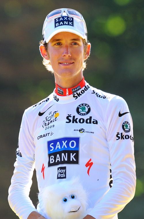 Andy Schleck, ileso tras ser arrollado por un coche