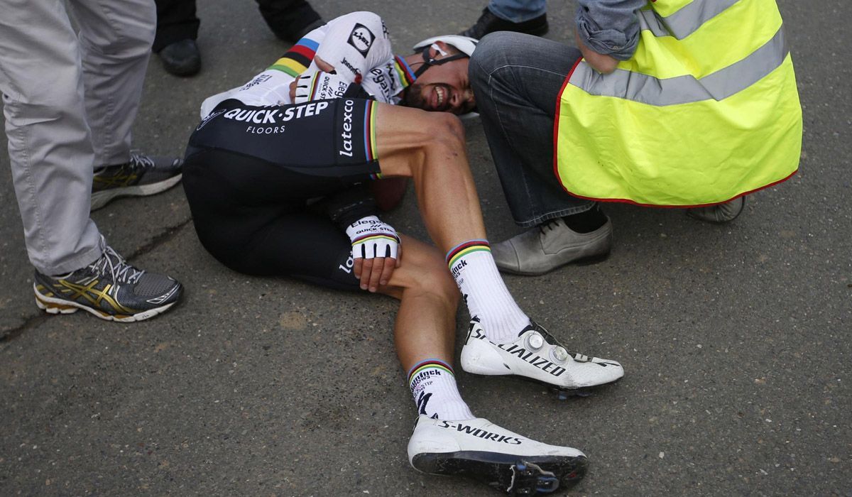 Julian Alaphilippe pone fina  la temporada tras su accidente en el Tour de Flandes