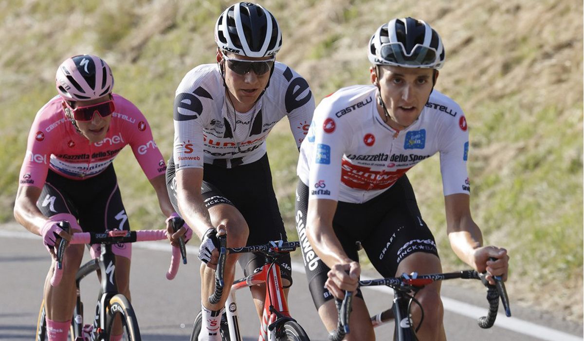 Wilco Kelderman y Joao Almeida afrontan hoy una etapa clave en el Giro