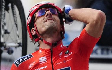 VIDEO.Tour de Flandes: Cancellara gesta su leyenda VIDEO.Tour de Flandes: Cancellara gesta su leyenda