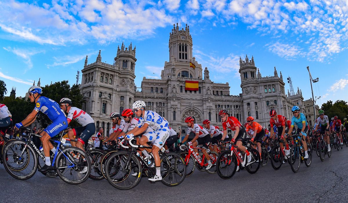 El Ayuntamiento pide a los madrileños que no asistan al final de la Vuelta