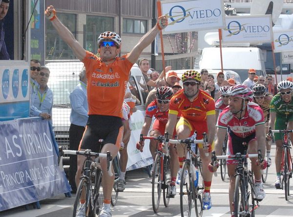 VIDEO.Vuelta a Asturias: Urtasun primer líder VIDEO.Vuelta a Asturias: Urtasun primer líder