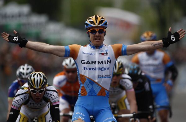 Giro 2010.2º etapa: Embestida a Carlos Sastre