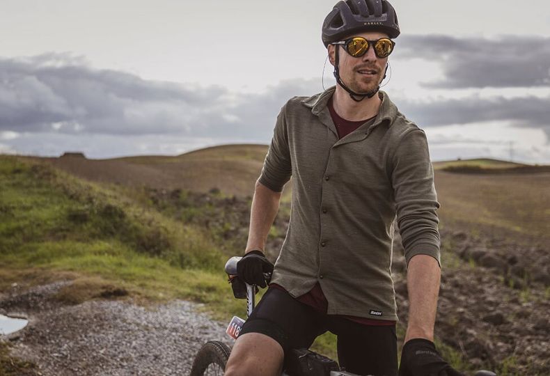 SANTINI FW2021 GRAVEL collection action (1) SANTINI FW2021 GRAVEL collection action (1)