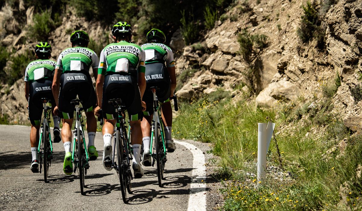 Caja Rural-Seguros RGA afianza su nómina de escaladores para la próxima temporada. Foto: Itzalak Photography / Caja Rural-Seguros RGA