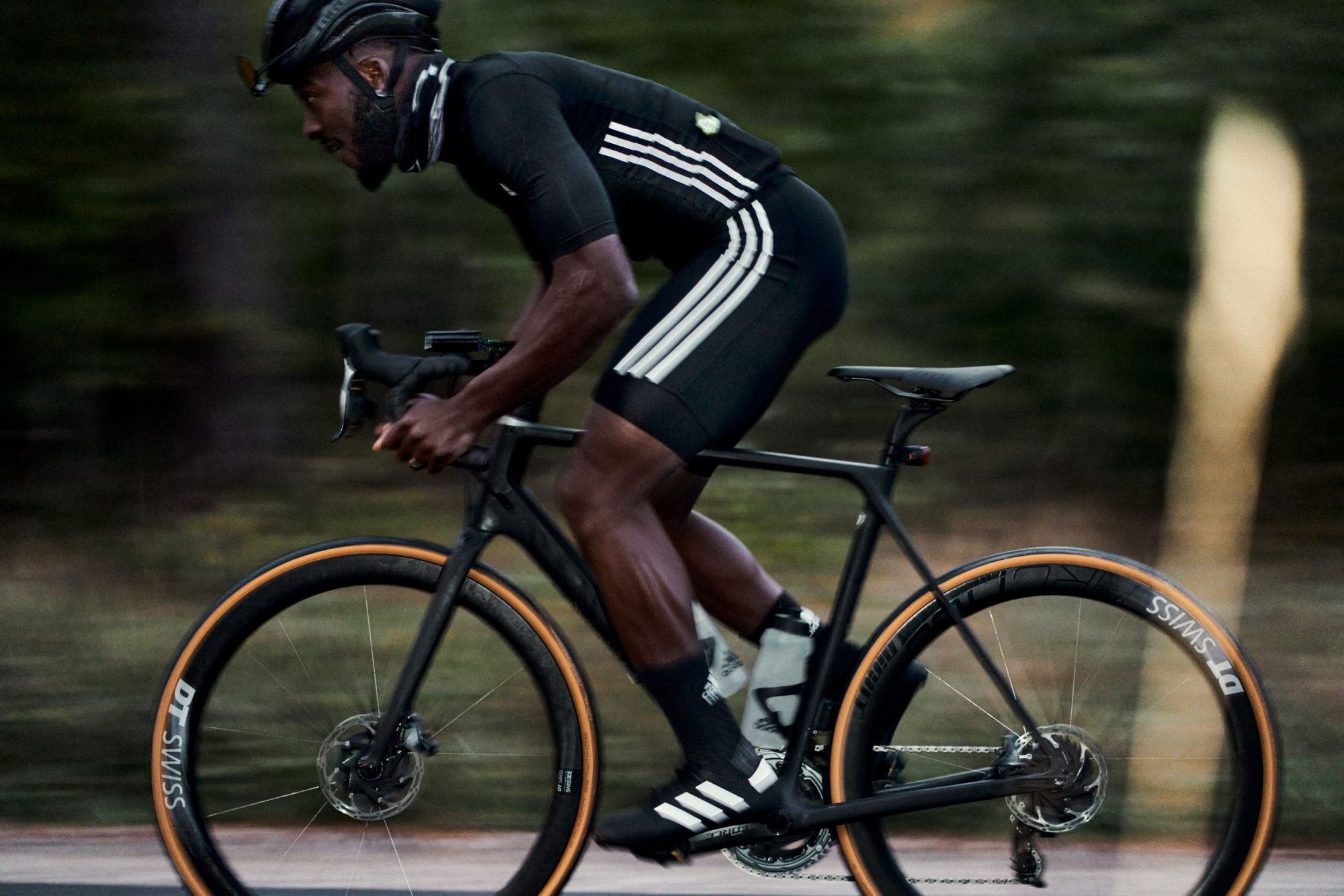 The Road Shoe 3 e1606142907494