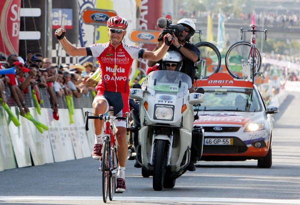 Vuelta a Portugal. 8º etapa. Triunfo de Oleg Chuzdha