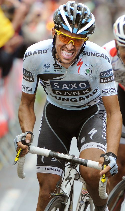 Contador: "Los hermanos Schleck tienen que lanzar la carrera"
