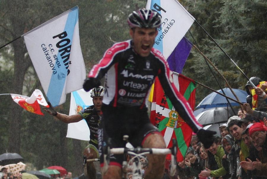 Larrinaga inaugura su casillero en el MMR CXperience Larrinaga inaugura su casillero en el MMR CXperience