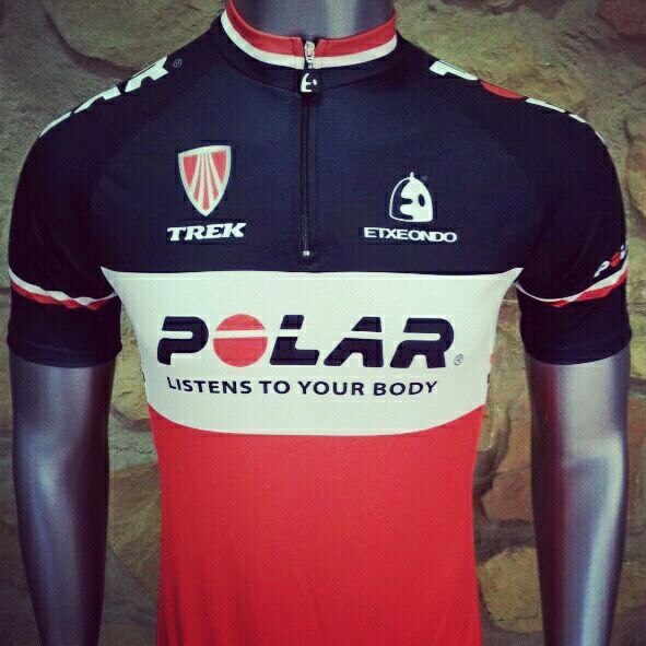 El maillot Polar Team By Etxeondo, disponible sólo en tiendas exclusivas