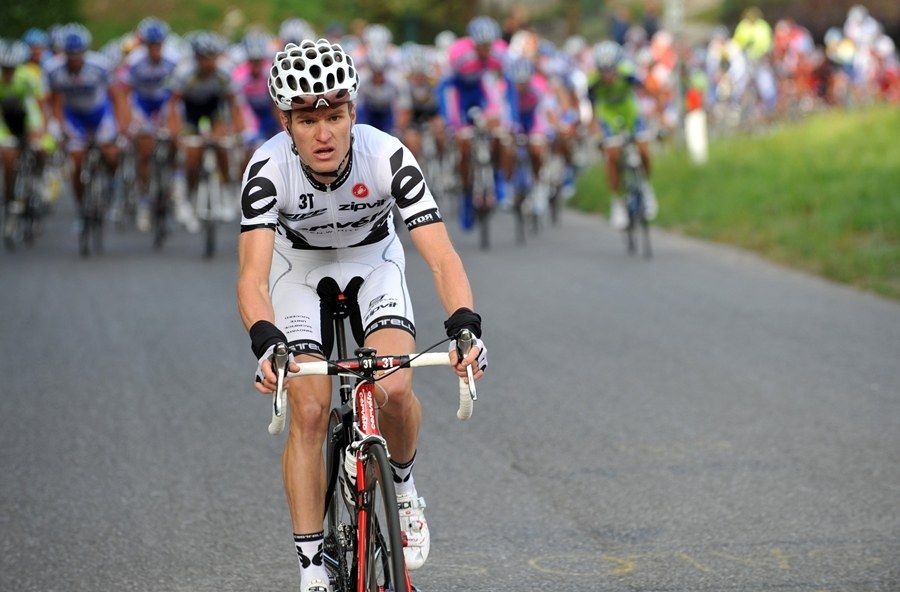 Óscar Pujol, segundo en Indonesia: "Me llevo puntos UCI"
