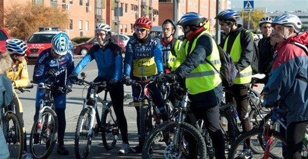 Contador y Edurne Pasabán experimentan la discapacidad en 'Capacitados' Contador y Edurne Pasabán experimentan la discapacidad en 'Capacitados'