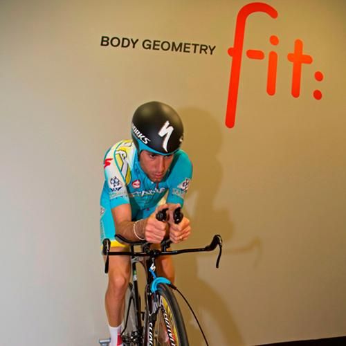 Nibali prepara la temporada 2013 con Specialized Nibali prepara la temporada 2013 con Specialized