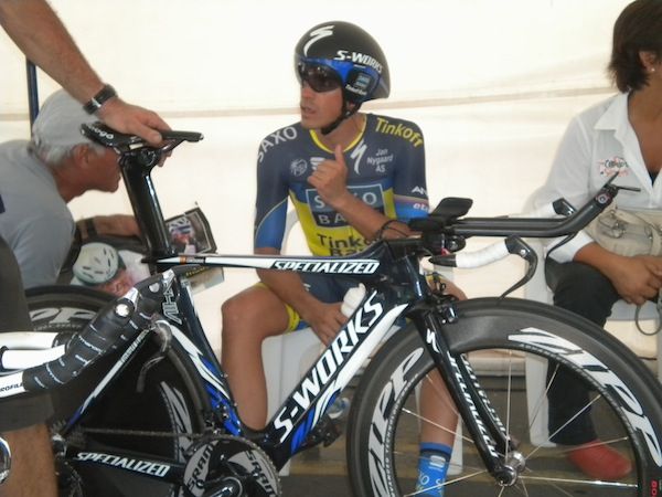 Herrada se aferra al top10 tras la victoria de Tuft en la crono de San Luis