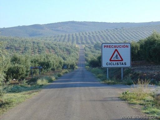 Recogida de firmas para mejorar las carreteras madrileñas