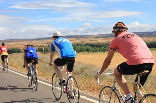 La Monreal, la marcha ciclista retro, celebra el 30 de Junio su tercera edición