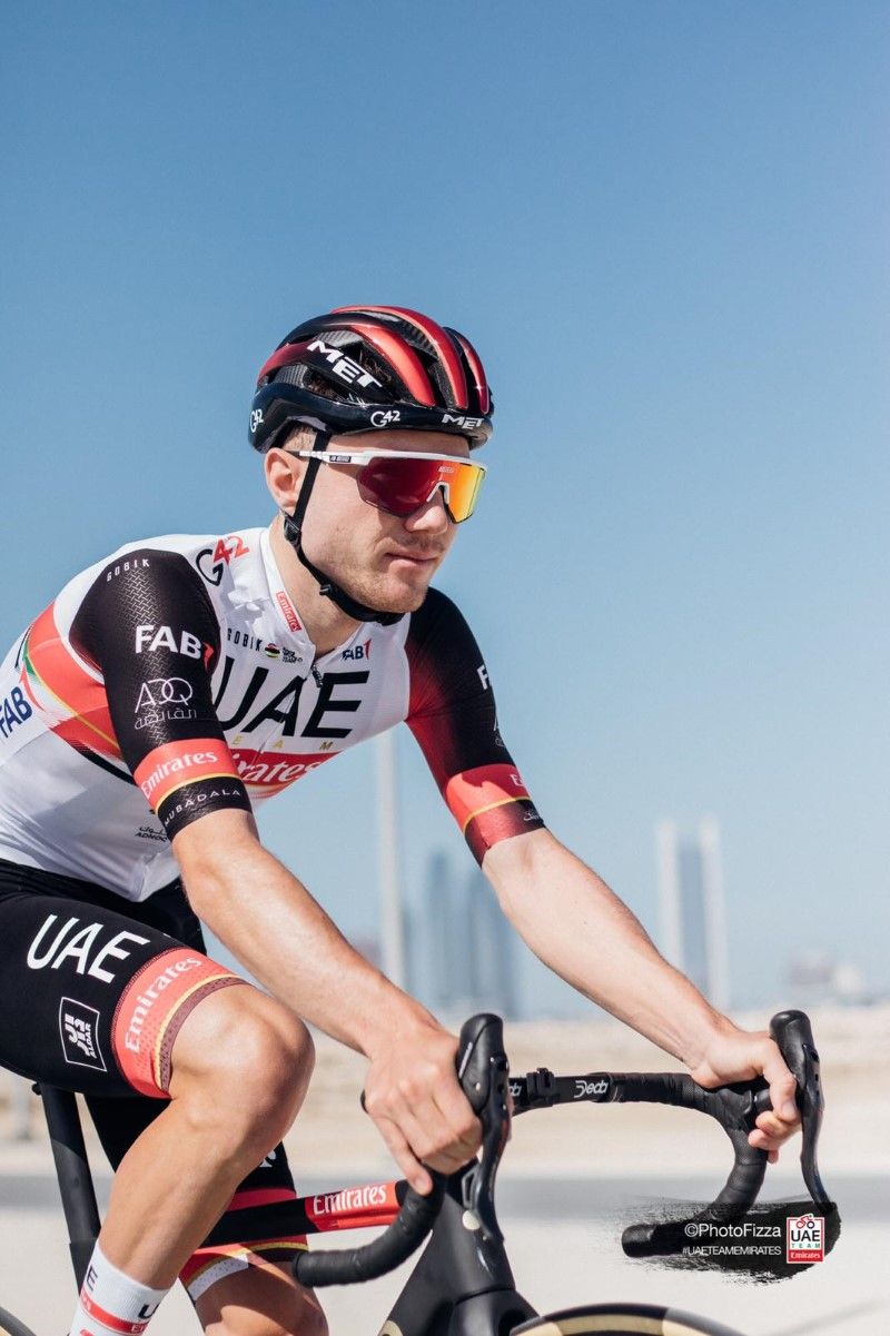 Marc Hirschi ya luce los colores del UAE Team Emirates