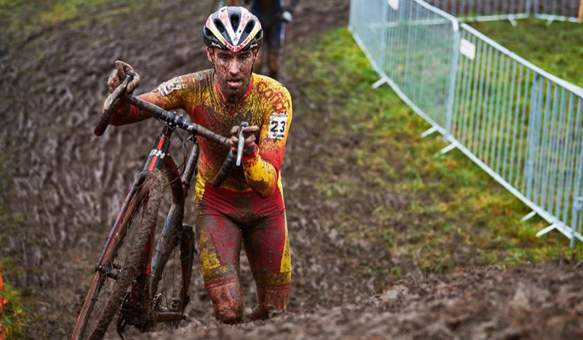 Felipe Orts y Lucía González lideran las opciones de la Selección en el Mundial de ciclocross