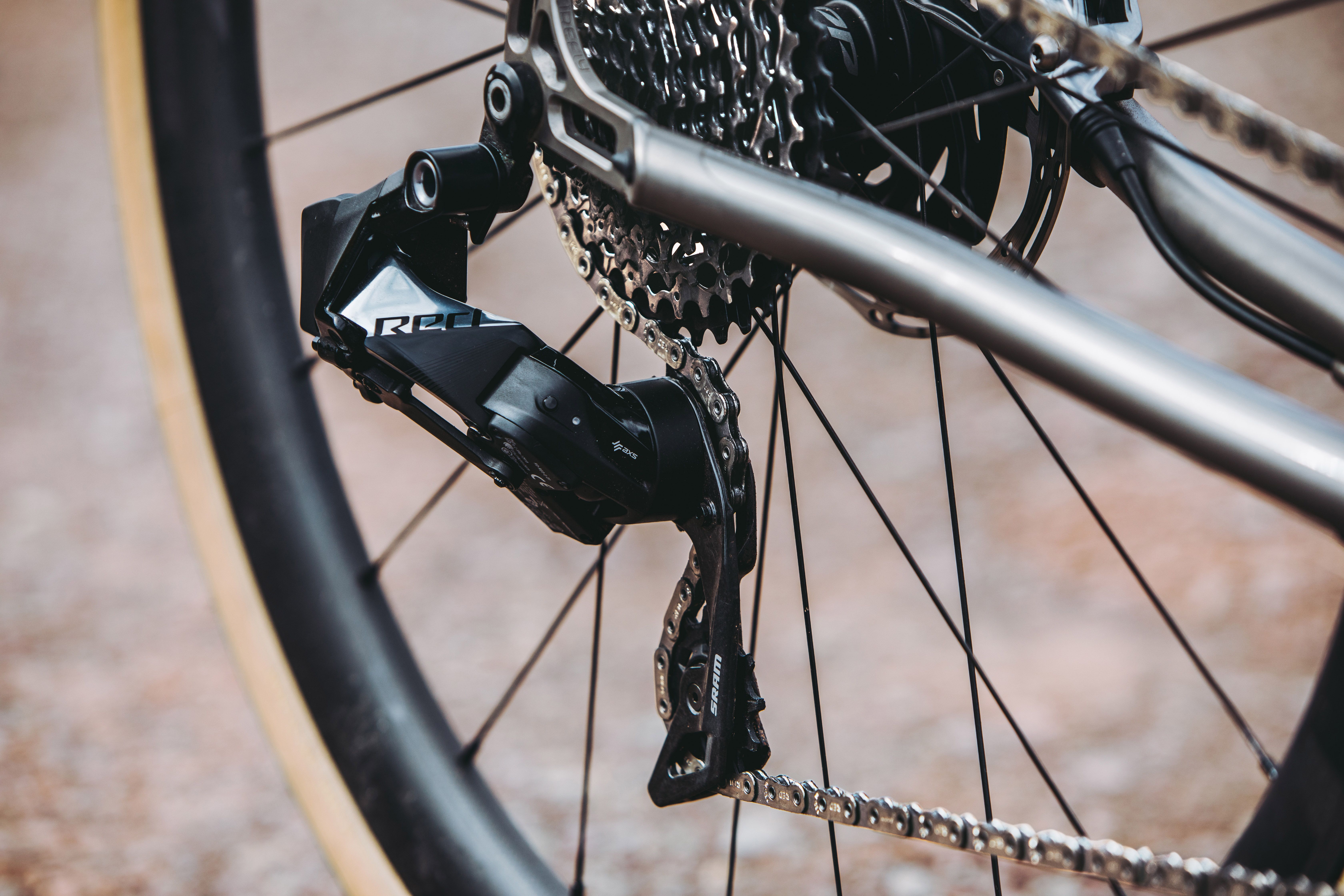Nuevo desviador SRAM Red eTap AXS Máx 36