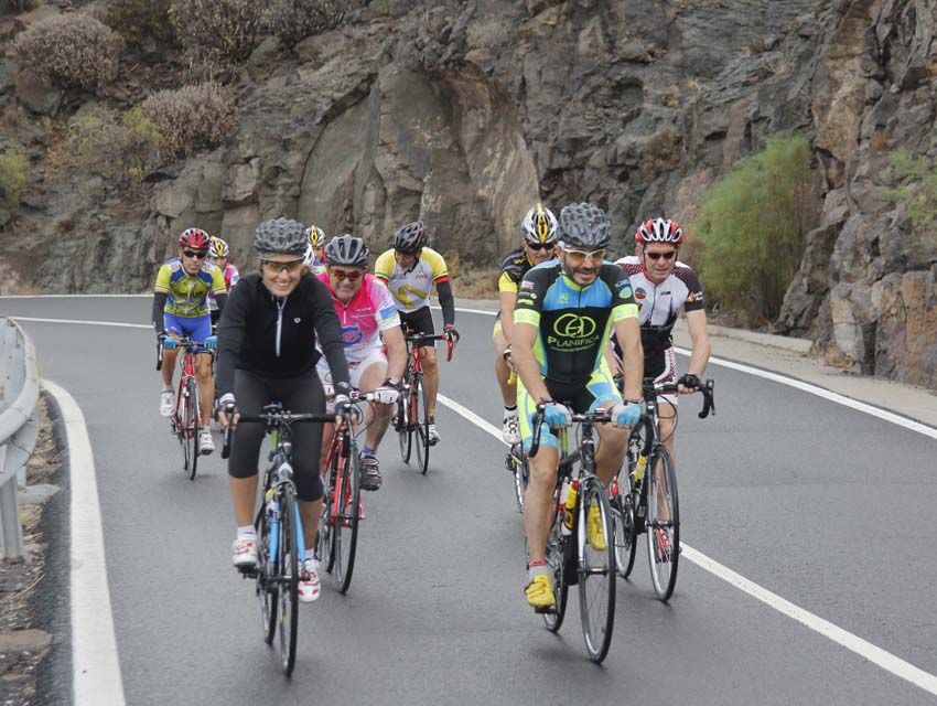 Fotos y vídeo: 25 Vuelta Cicloturista Gran Canaria Costa Mogán