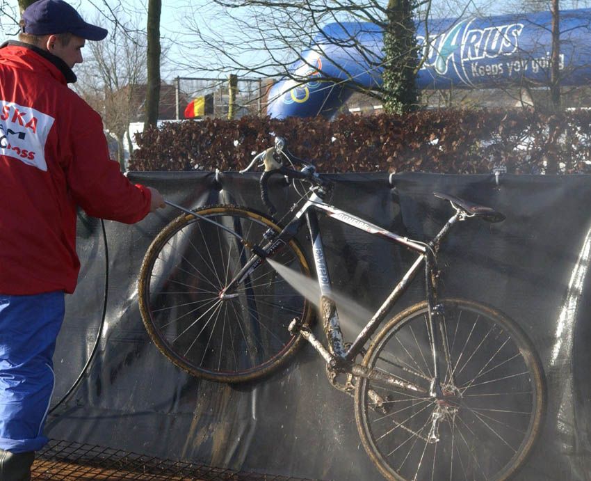 Lavar la bicicleta