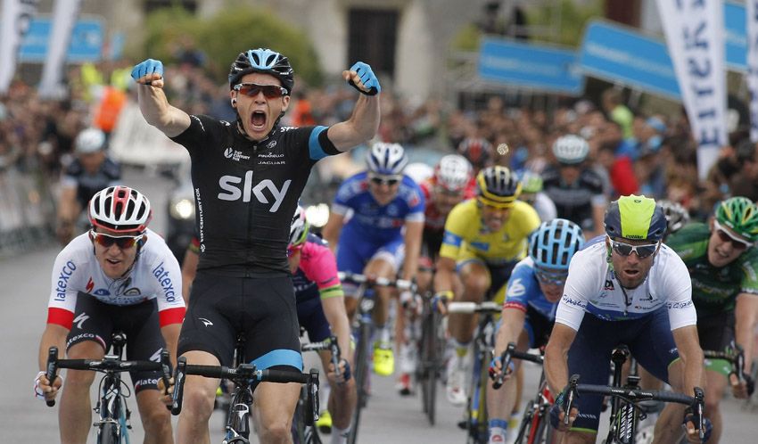 Vuelta al País Vasco. Swift le roba la cartera a Valverde y a Kwiatkowski
