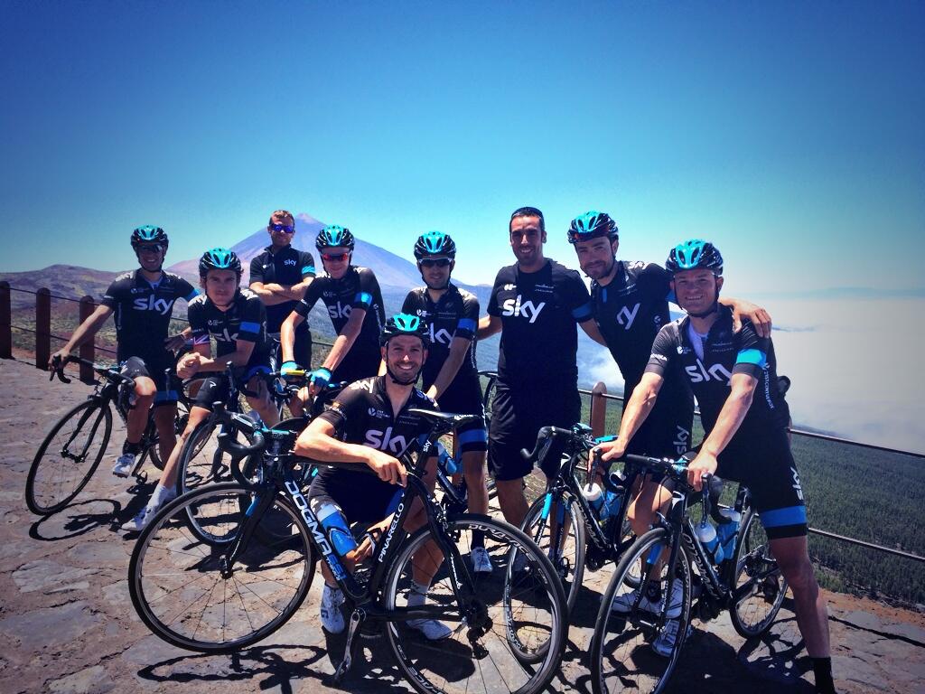 Chris Froome: “Tres favoritos al Tour no pasan controles en el Teide"