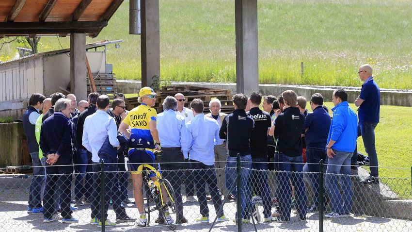 Nairo Quintana no perderá el tiempo que gano en el descenso del Stelvio