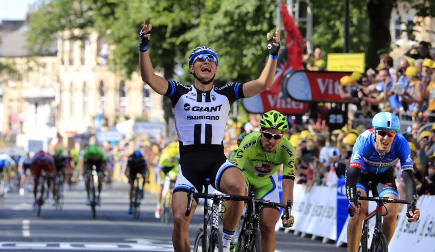 Tour de Francia 2014. Victoria y liderato para Marcel Kittel