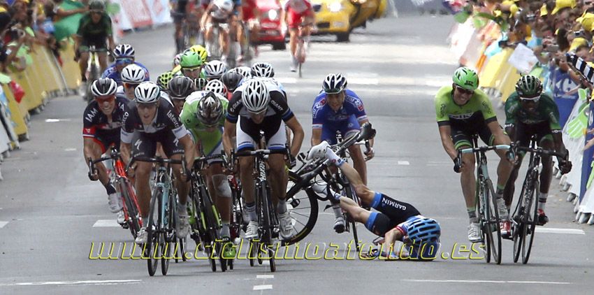 Tour de Francia 2014 – Etapa 7. Trentin sorprende a Sagan por milímetros