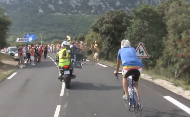 ¿Qué pensarías si en una tranquila mañana de entrenamiento te sucede esto?