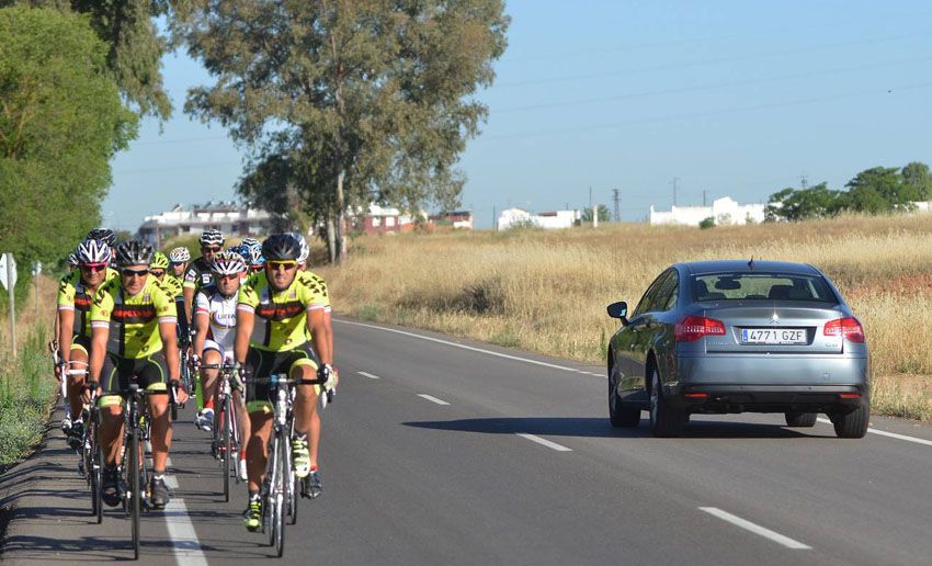 Guía: ¿Cómo adelantar a un ciclista?