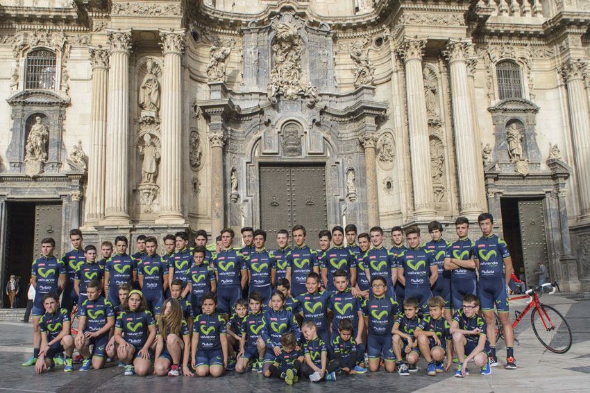 Valverde Team presenta su proyecto 2.0 arropado por grandes amigos del ciclismo