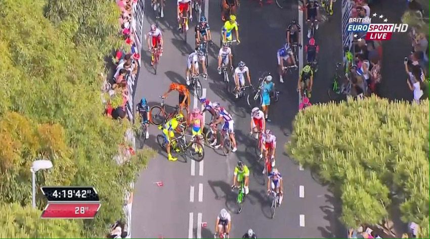 Giro de Italia. Una cámara pone en peligro el Giro de Contador