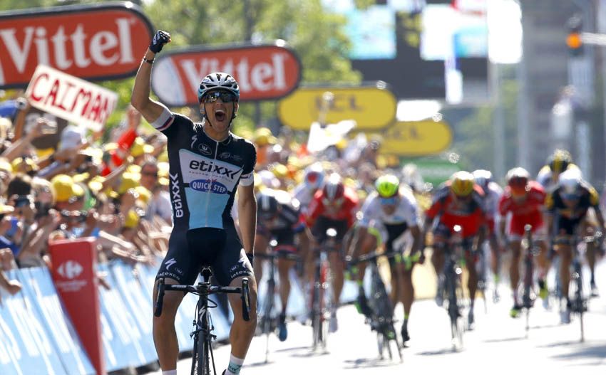 Tour de Francia 2015. Stybar gana con los favoritos por los suelos