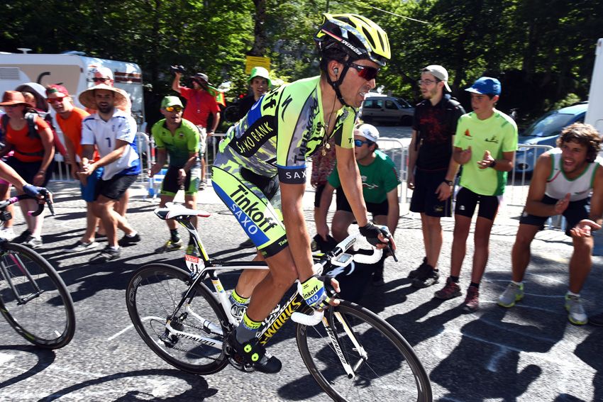 Vídeo: la caída que puede dejar sin podio a Contador