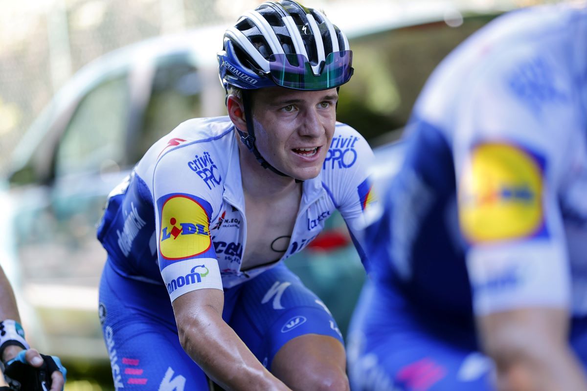 Evenepoel, durante la pasada edición de Il Lombardia, antes de sufrir su dura caída.