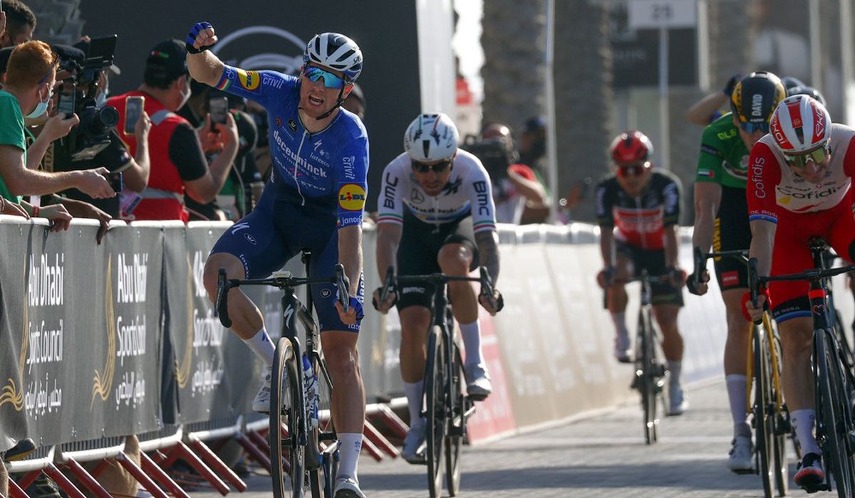 Segunda victoria en el UAE Tour para Sam Bennett. Foto: Luca Bettini / Bettini Photo Segunda victoria en el UAE Tour para Sam Bennett. Foto: Luca Bettini / Bettini Photo