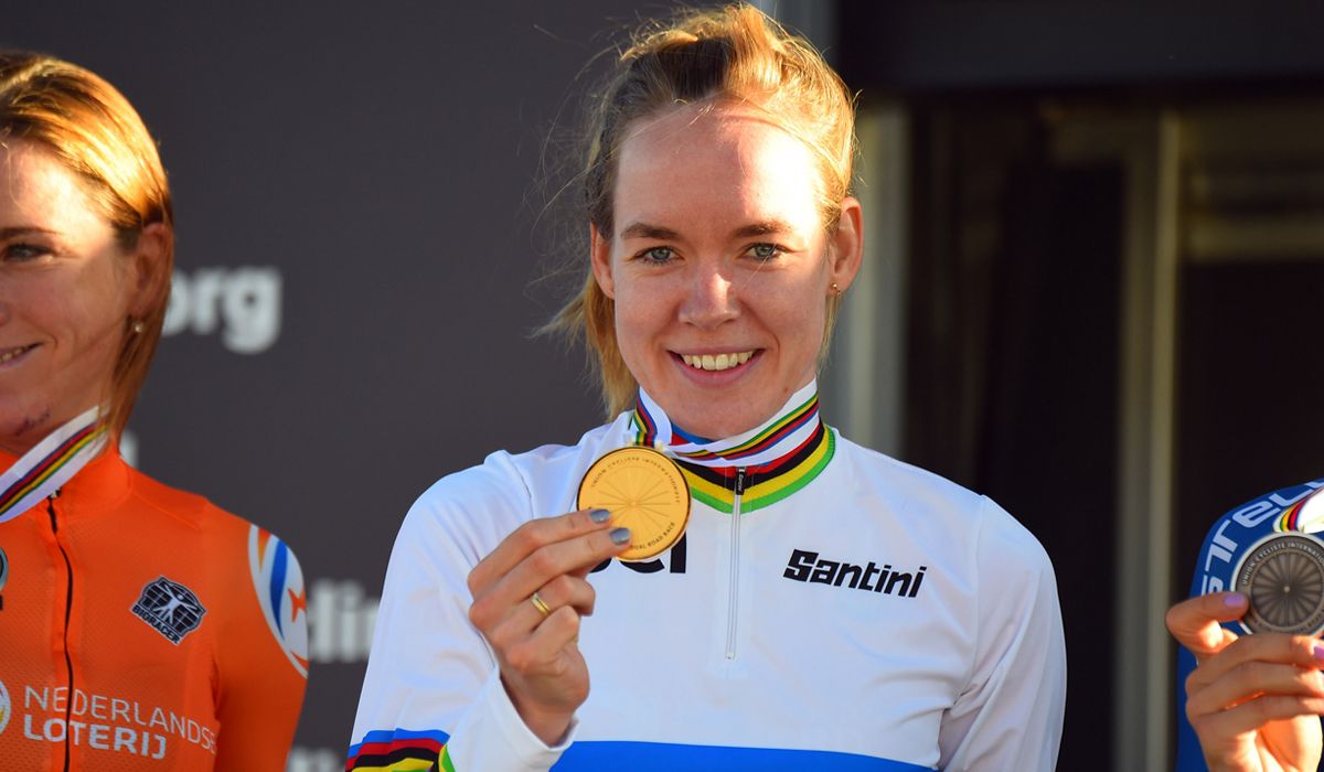 Anna Van der Breggen, doble campeona mundial en 2020, ha sido nominada a los Premios Laureus como mejor deportista femenina. Foto: Bettini Photo.