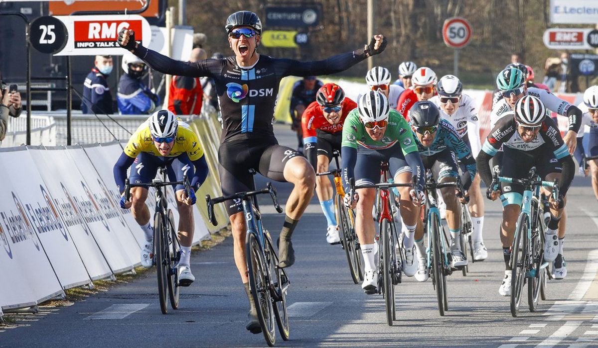 Cees Bol (Team DSM), ganador de la 2ª etapa de la París-Niza. Foto: Roberto Bettini / Bettini Photo