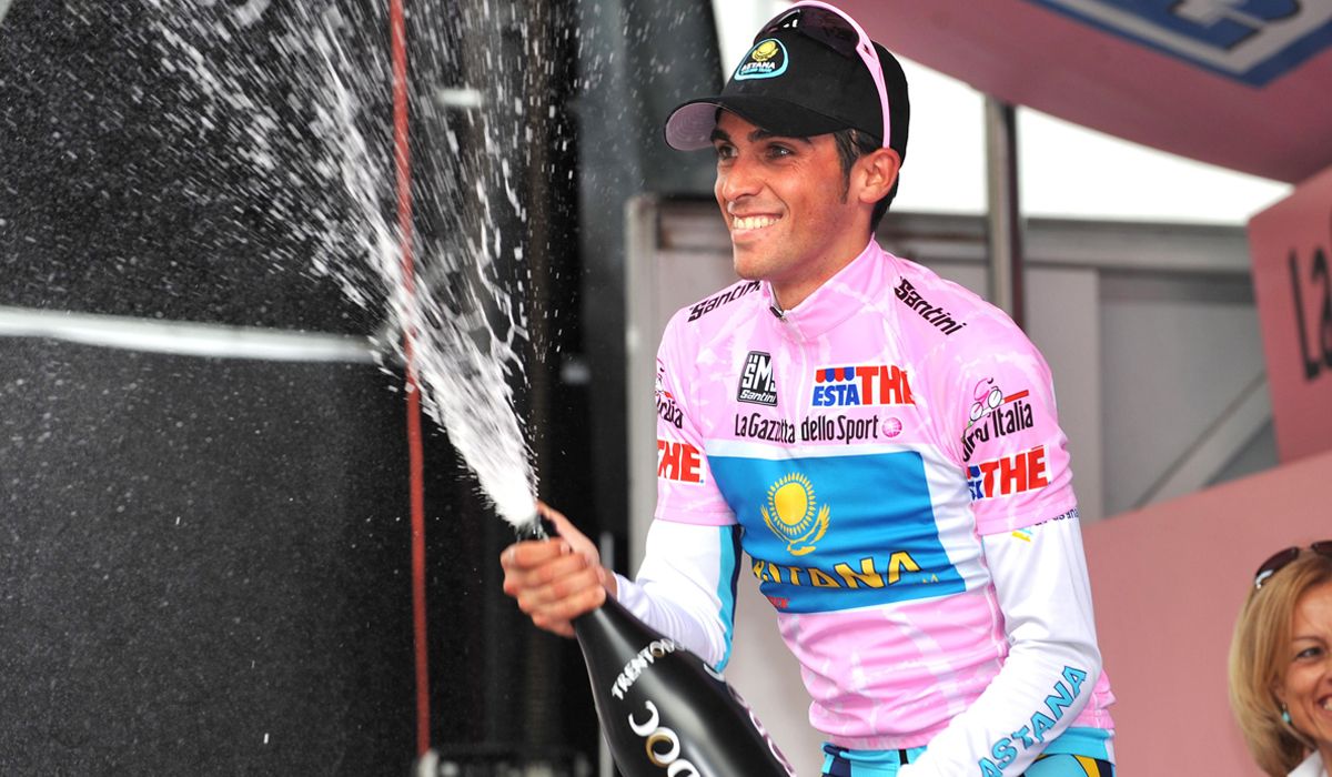 Gana una maglia rosa del Giro 2008 de Alberto Contador, protagonista de "El corte bueno"